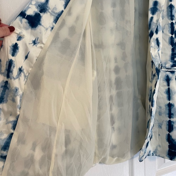 House of Harlow 1960 Tie Dye Satin Oversized Blazer - Picture 4 of 5